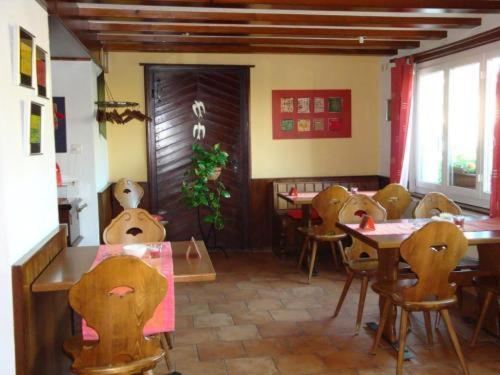 Hotel Restaurant Le Chalet Cortaillod Ngoại thất bức ảnh