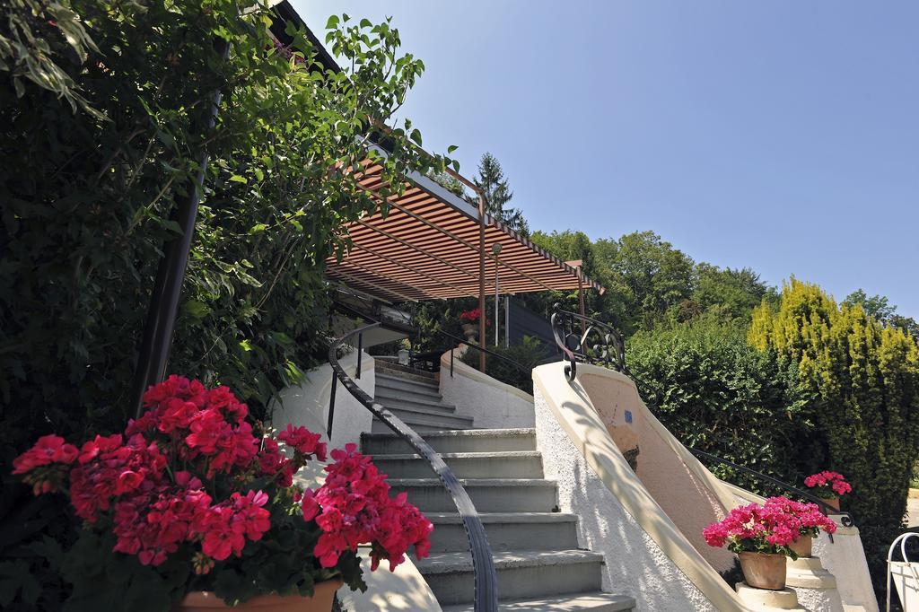 Hotel Restaurant Le Chalet Cortaillod Ngoại thất bức ảnh