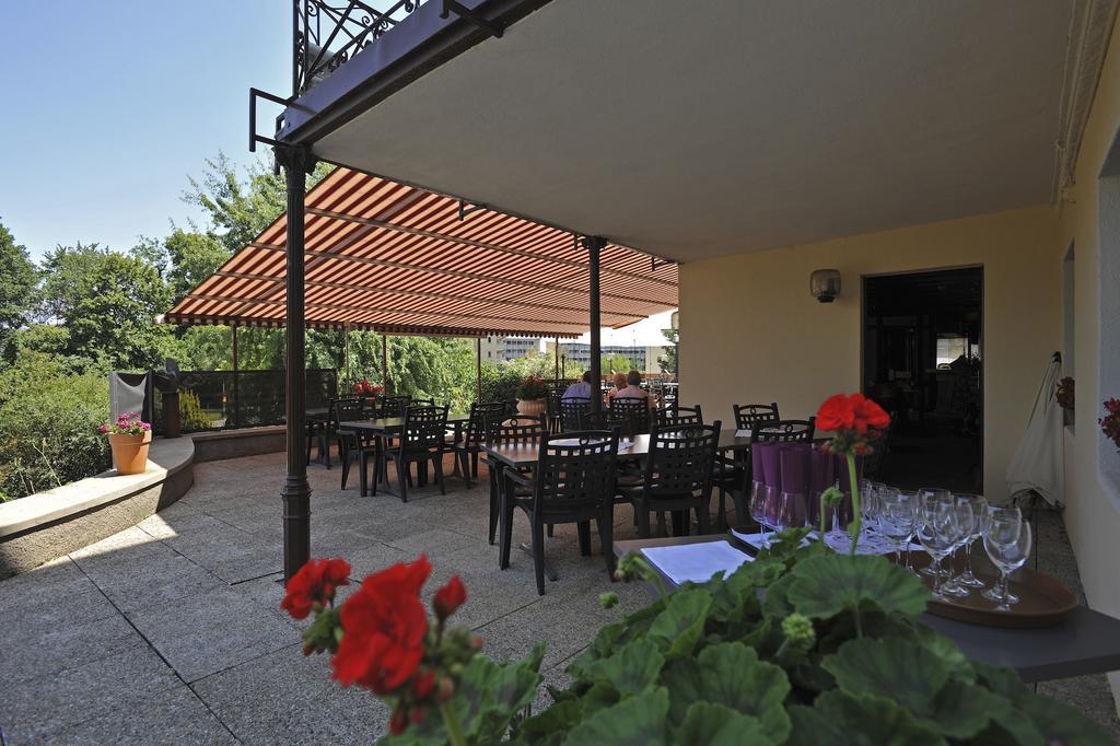 Hotel Restaurant Le Chalet Cortaillod Ngoại thất bức ảnh